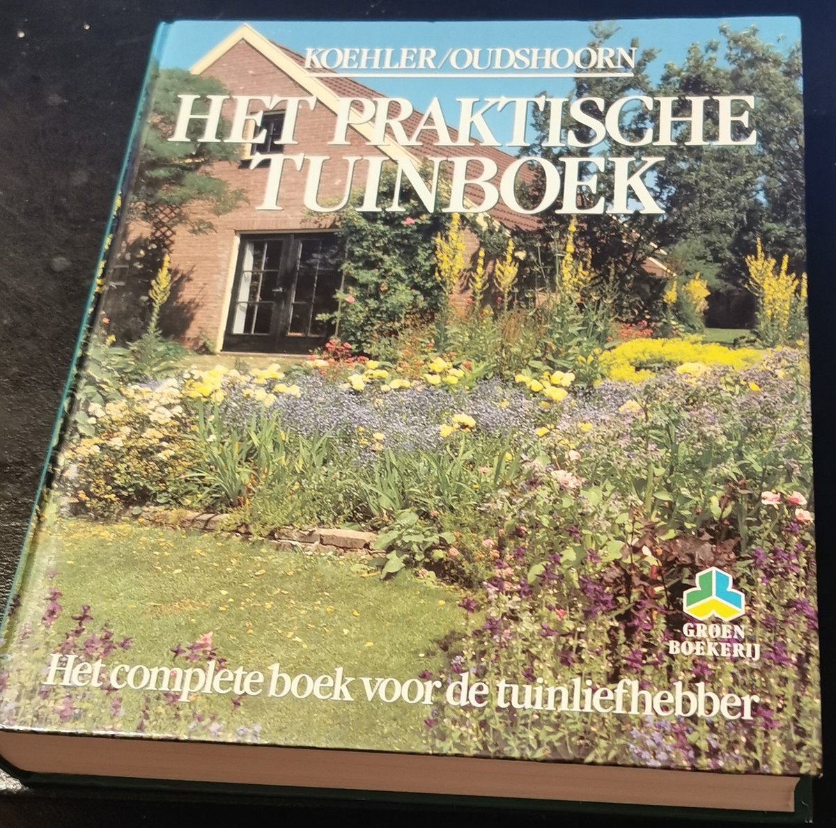 boekenbalie_9789021004334_cover Het praktische tuinboek