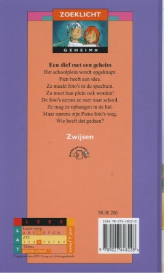 Een dief met een geheim / Zoeklicht Geheim / * achterkant
