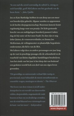 Aan het meer achterkant