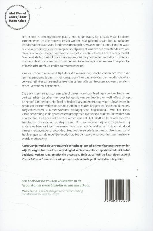 Schooltas vol verdriet achterkant