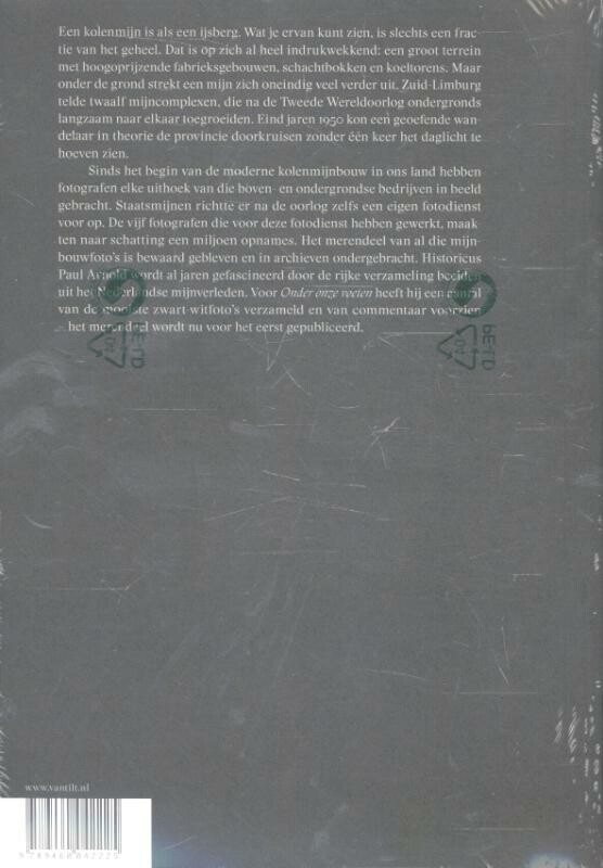 Onder onze voeten achterkant