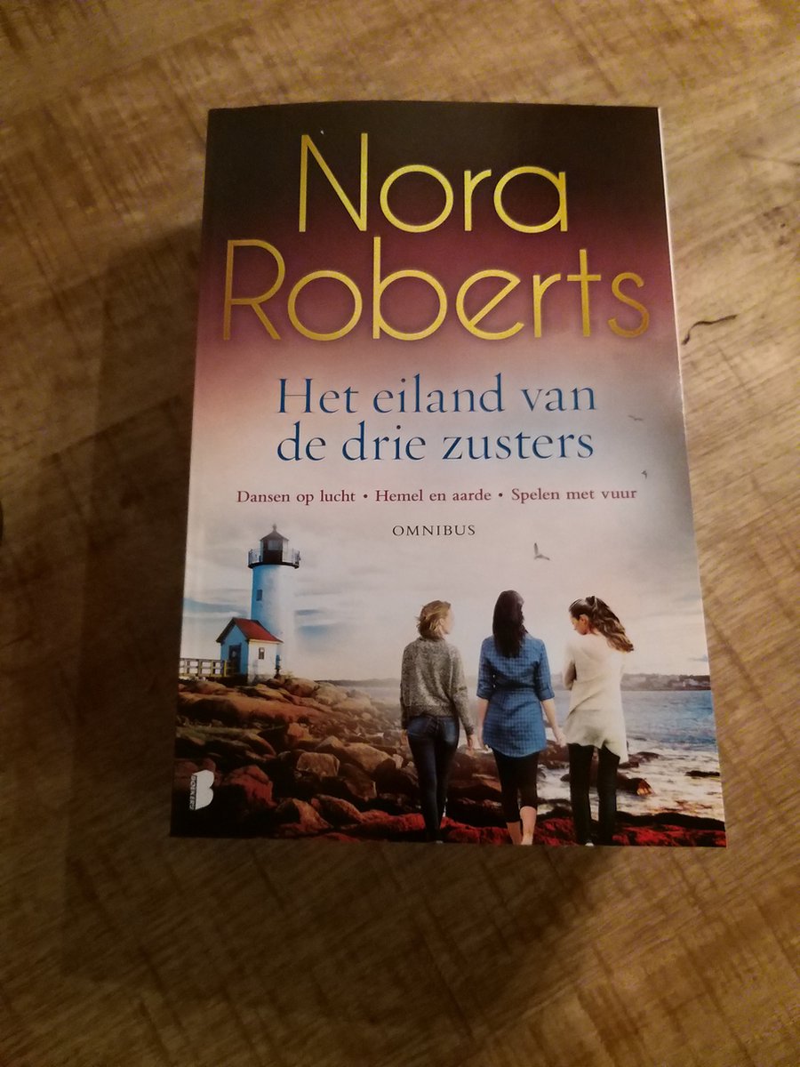 boekenbalie_9789022595435_cover Het eiland van de drie zusters - Nora Roberts