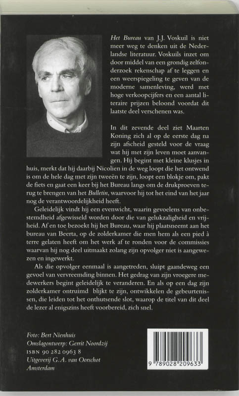 De dood van Maarten Koning / Het bureau / 7 achterkant
