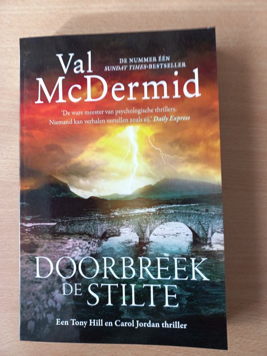 Doorbreek de stilte - Val McDermid