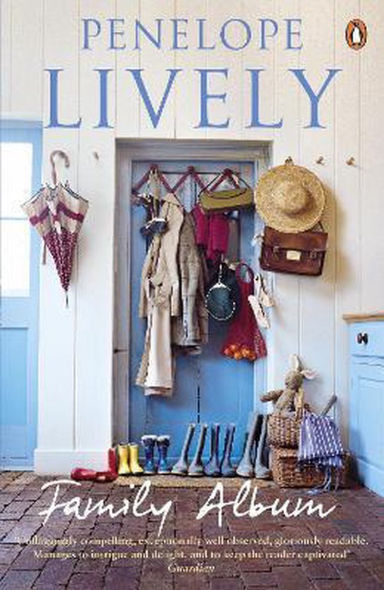 Penguin Family Album boek Engels Paperback 272 pagina's