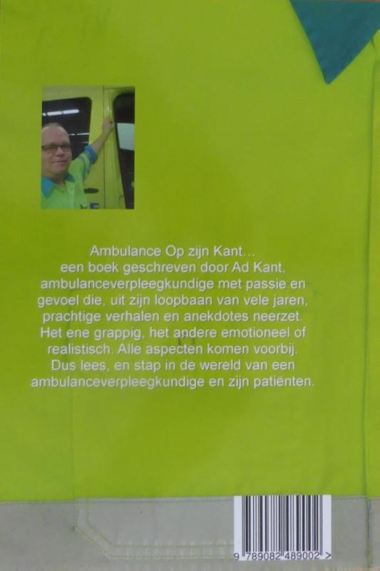 Boek Ambulance Op zijn Kant achterkant