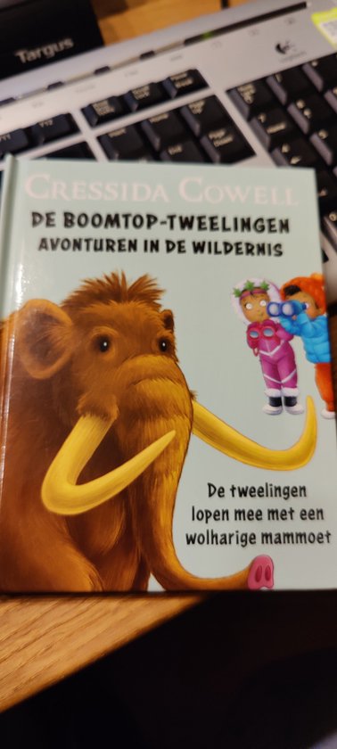 De Boomtop tweelingen, De tweelingen lopen mee met een wolharige mammoet