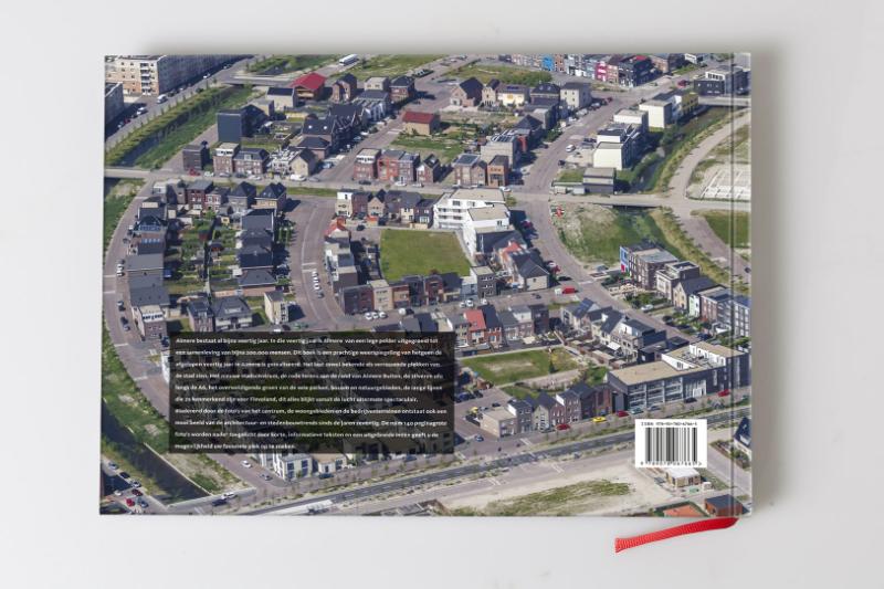 Almere vanuit de lucht achterkant