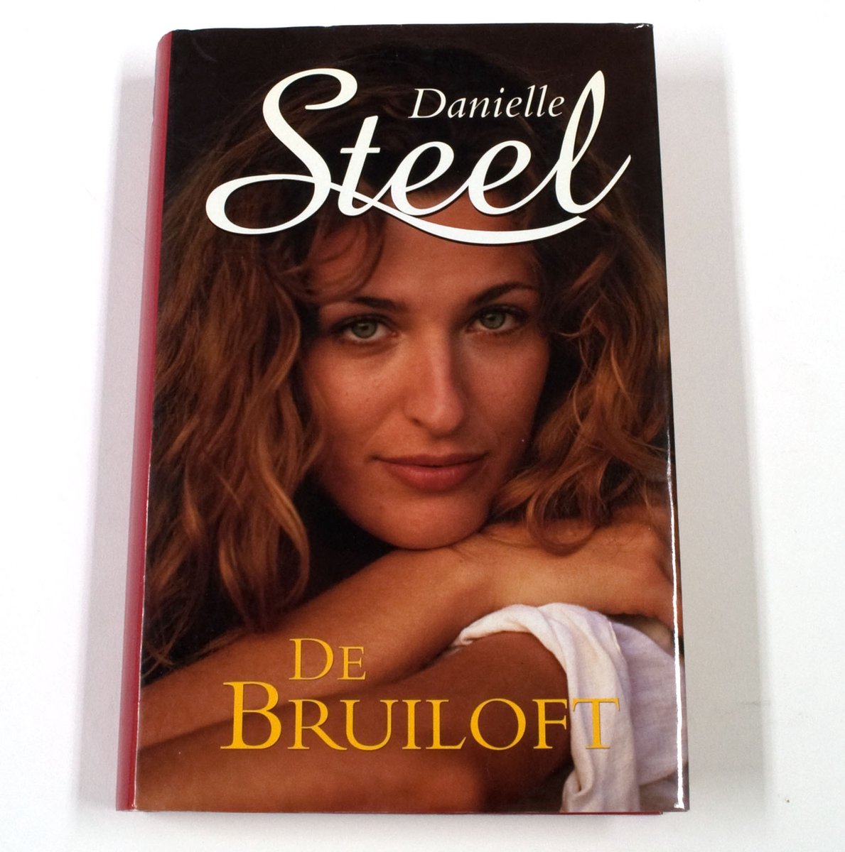 boekenbalie_9789051088380_cover De Bruiloft Danielle Steel