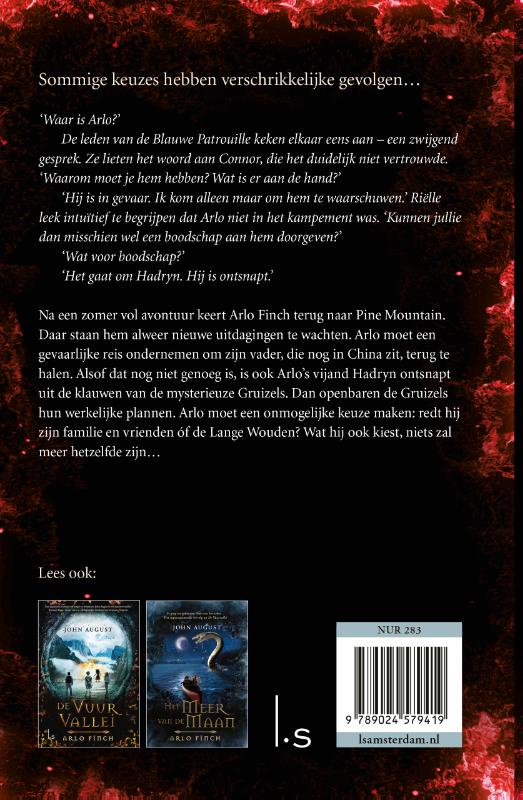 Het Schimmenrijk / Arlo Finch / 3 achterkant
