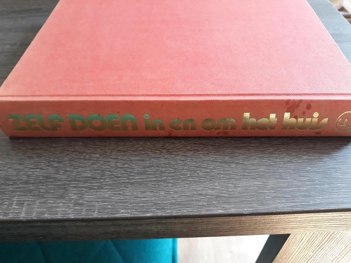 boekenbalie_9789010016294_cover Zelf doen in en om het huis