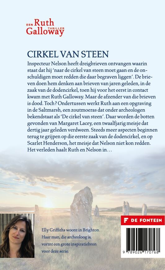 Cirkel van steen / Ruth Galloway / 11 achterkant