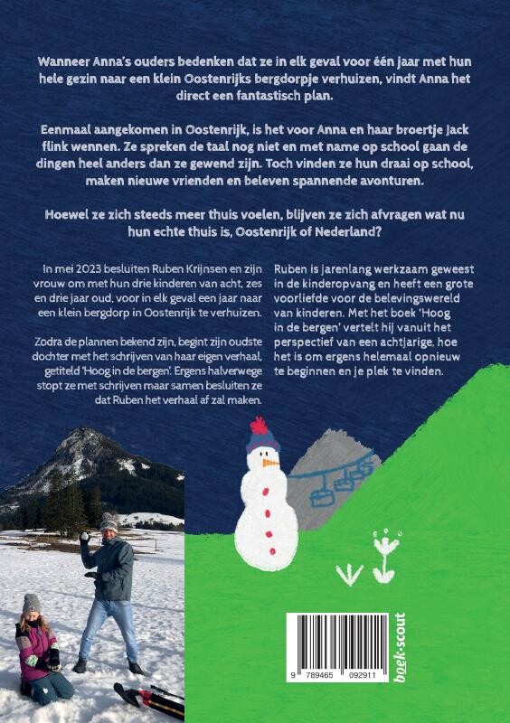 Hoog in de bergen achterkant