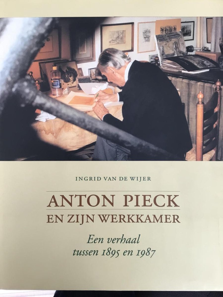 Anton pieck en zijn werkkamer