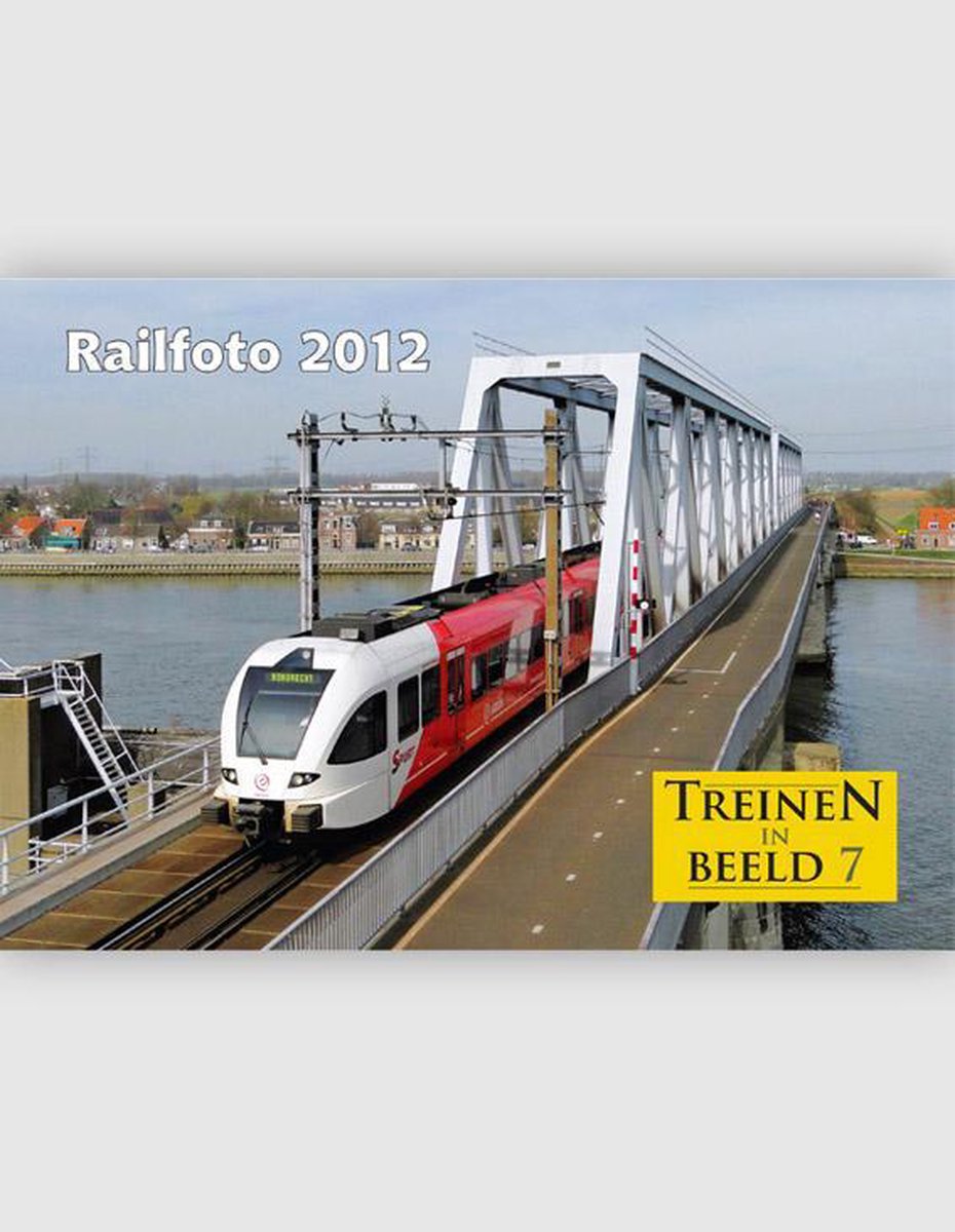 Treinen boek Railfoto 2012