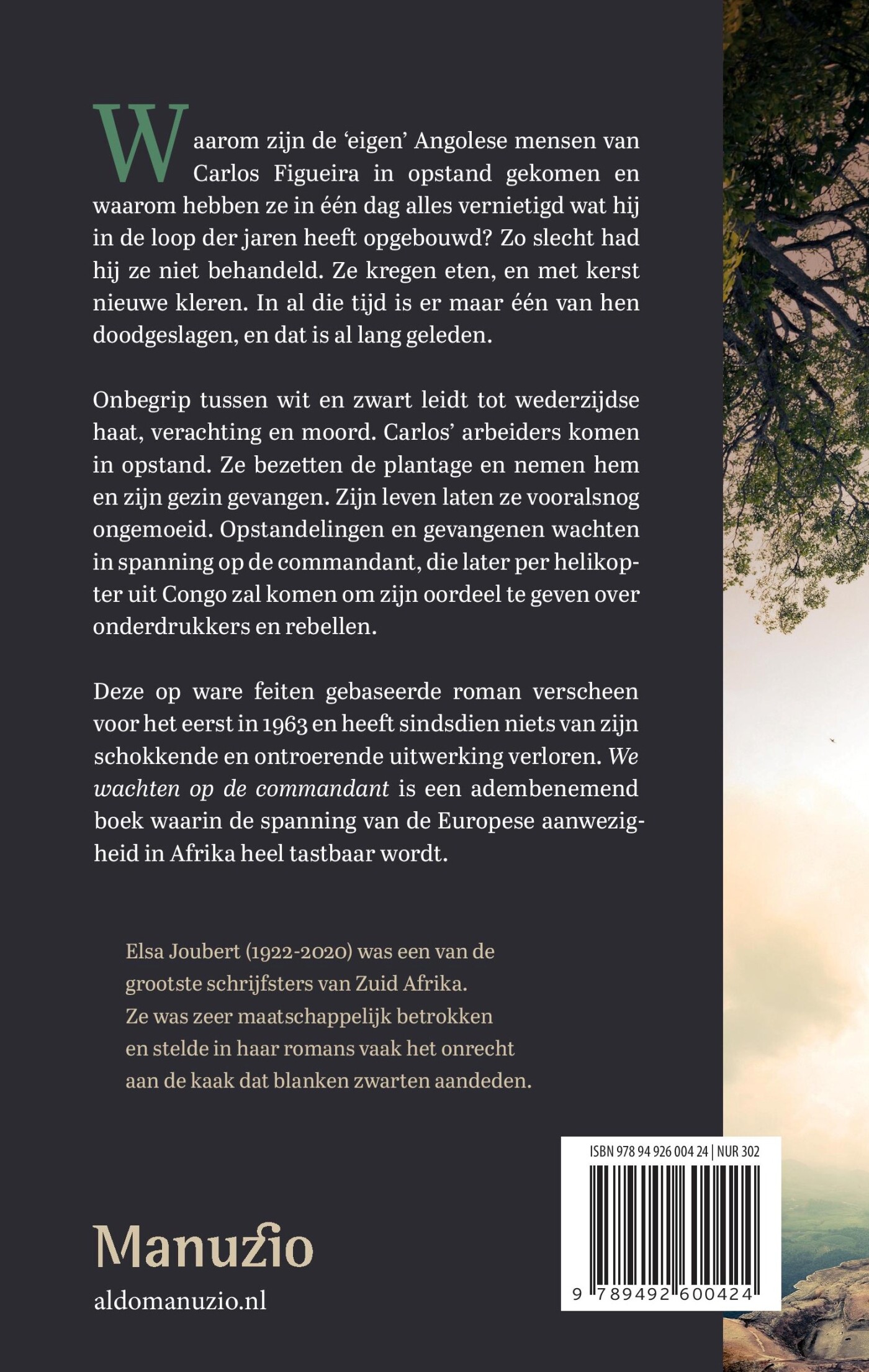 We wachten op de commandant achterkant