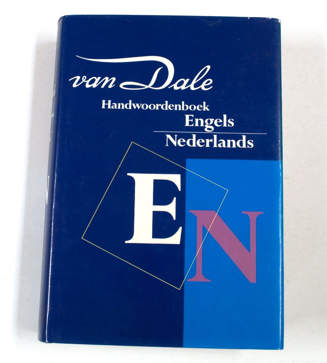 Van Dale. Handwoordenboek Engels-Nederlands