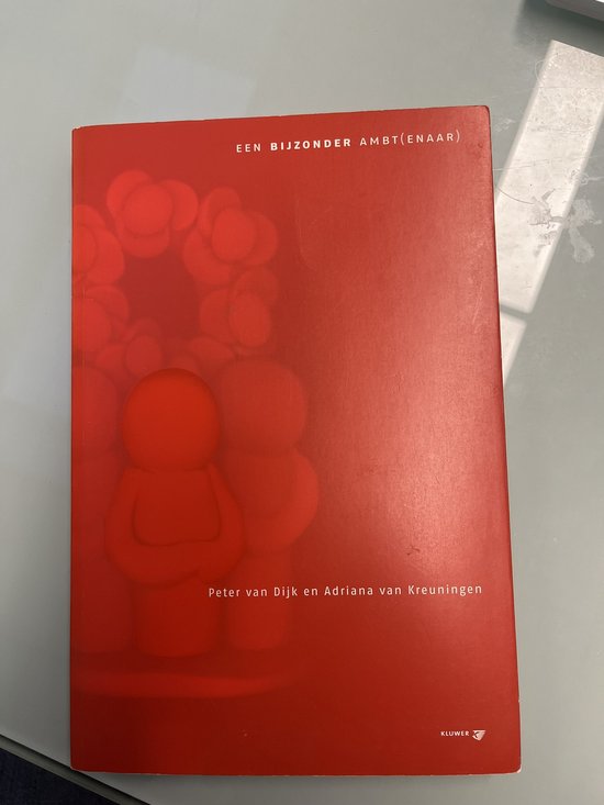 Een bijzonder ambt(enaar)