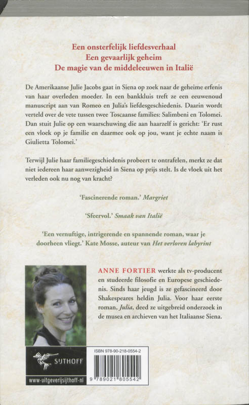 Julia achterkant
