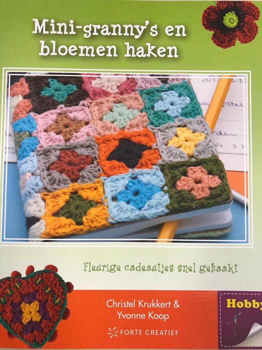 Mini-granny's en bloemen haken