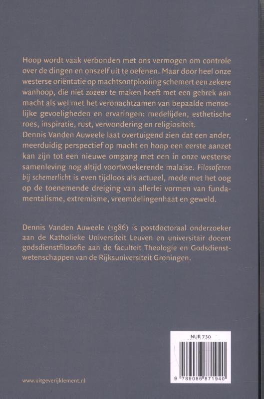 Filosoferen bij schemerlicht achterkant