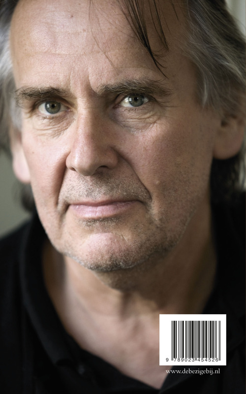 De vuurvliegjes achterna De vuurvliegjes achterna achterkant