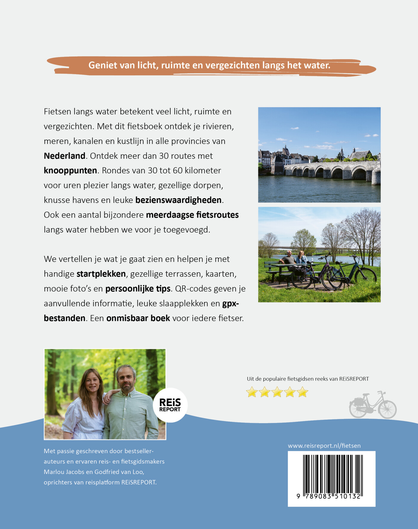 Fietsen langs het water in Nederland achterkant
