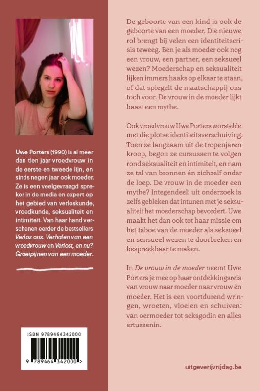 De vrouw in de moeder achterkant