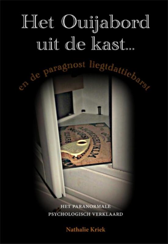 Het Ouijabord uit de kast...en de paragnost liegtdattiebarst