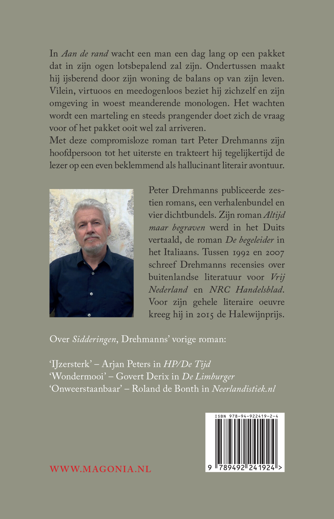 Aan de rand achterkant