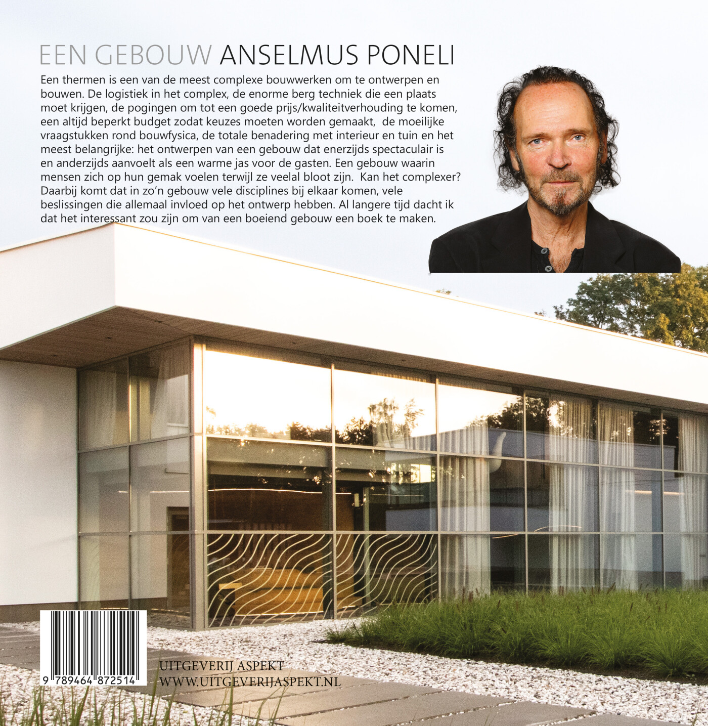 Een gebouw achterkant