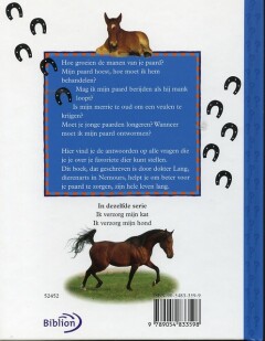 Ik verzorg mijn paard achterkant