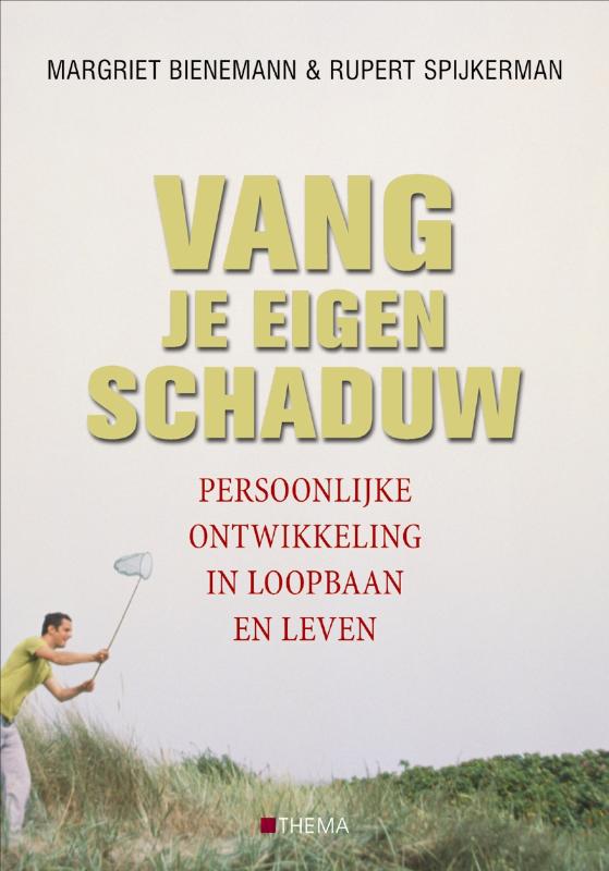 M. Bienemann Vang Je Eigen Schaduw