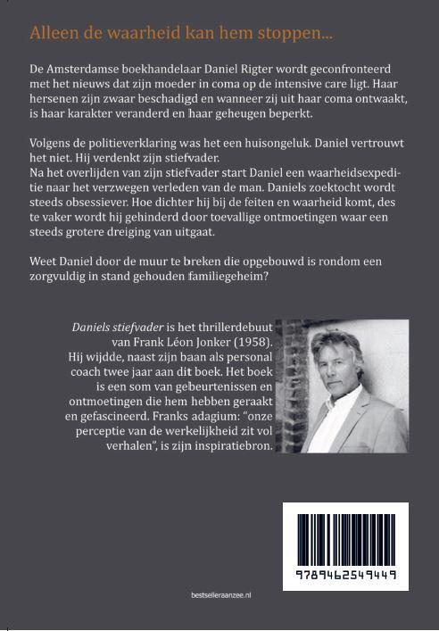 Daniels stiefvader achterkant