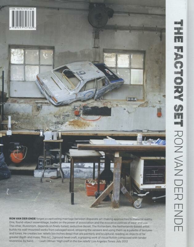 The Factory Set achterkant
