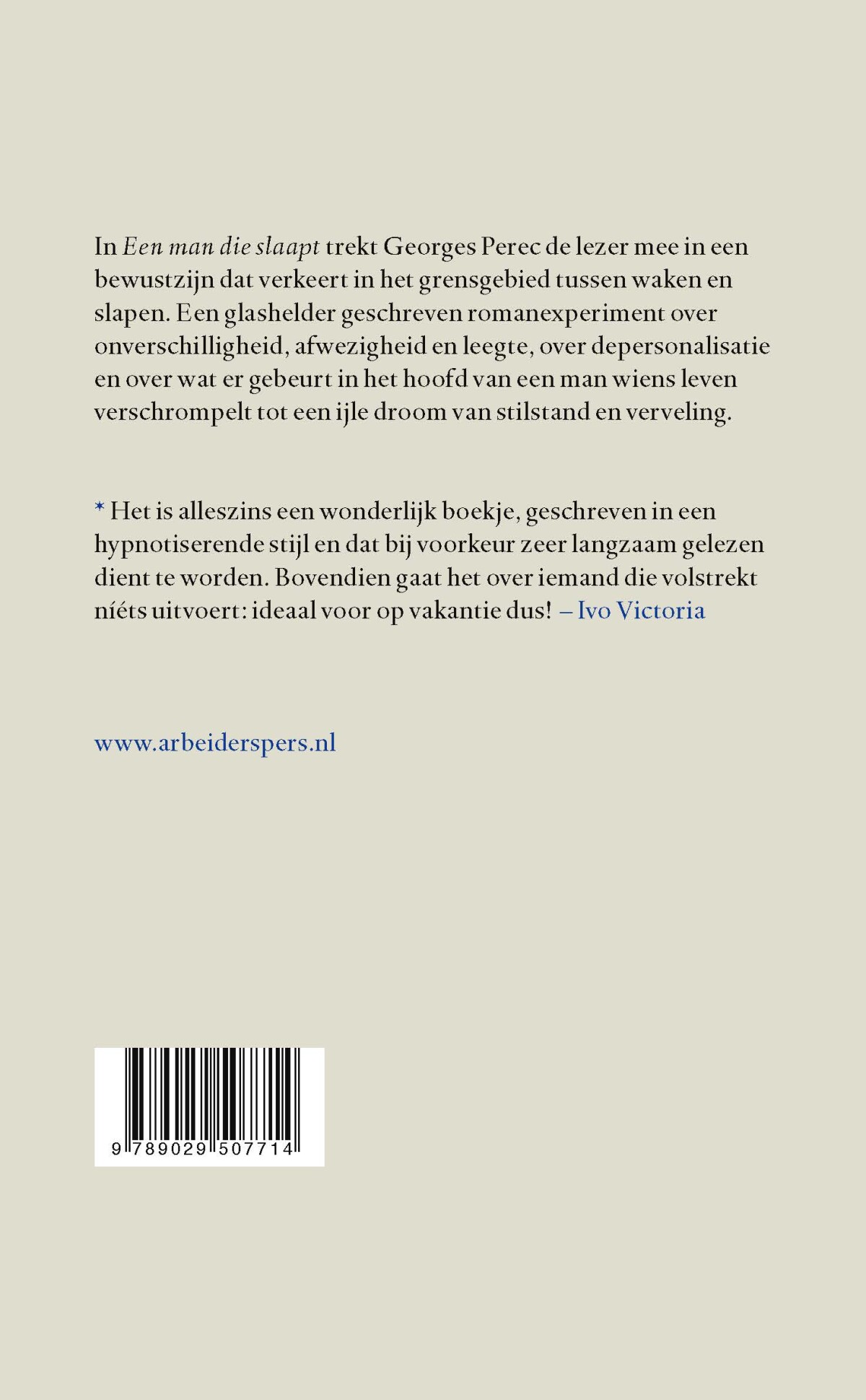 Een man die slaapt achterkant