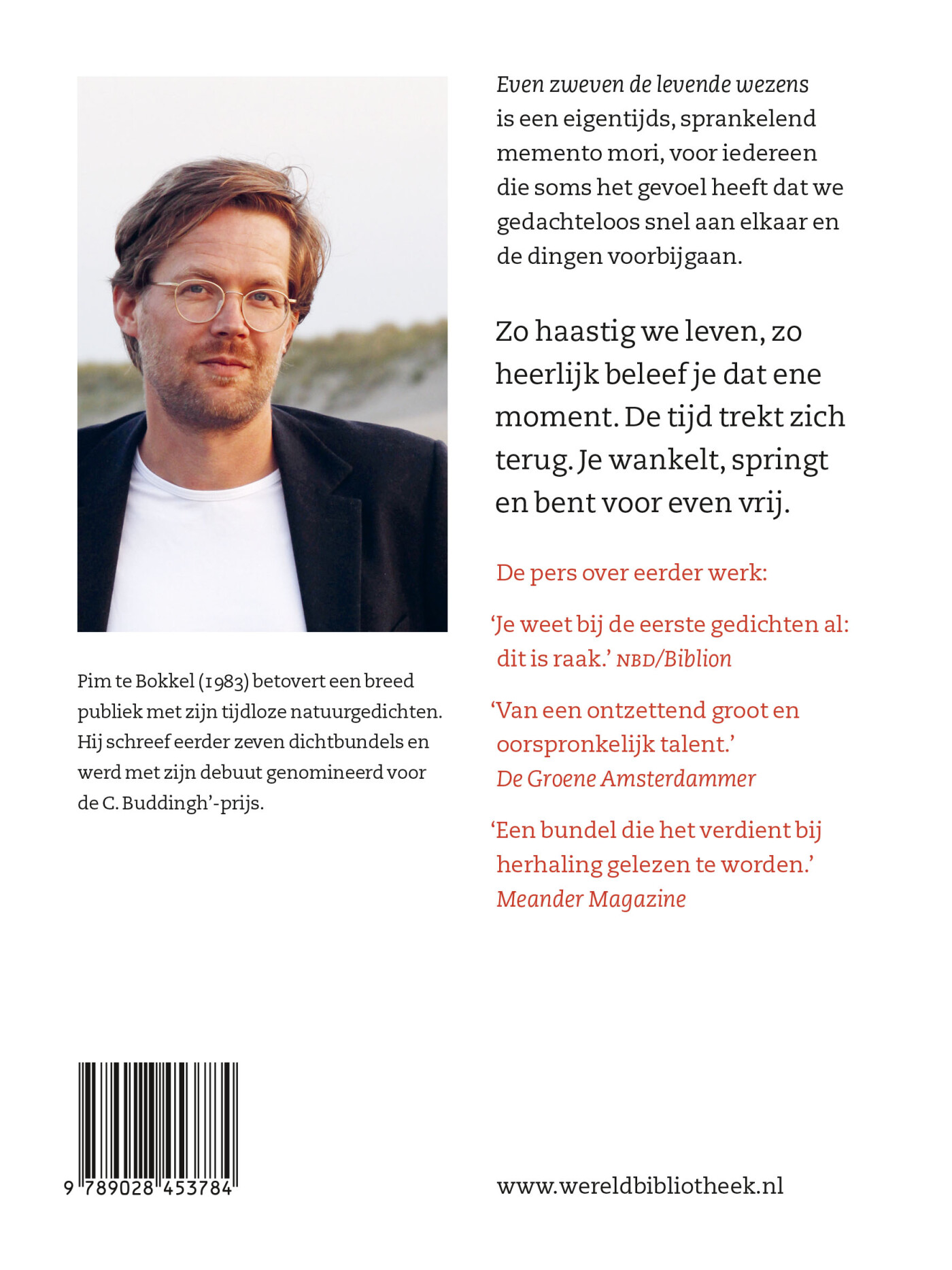 Even zweven de levende wezens achterkant
