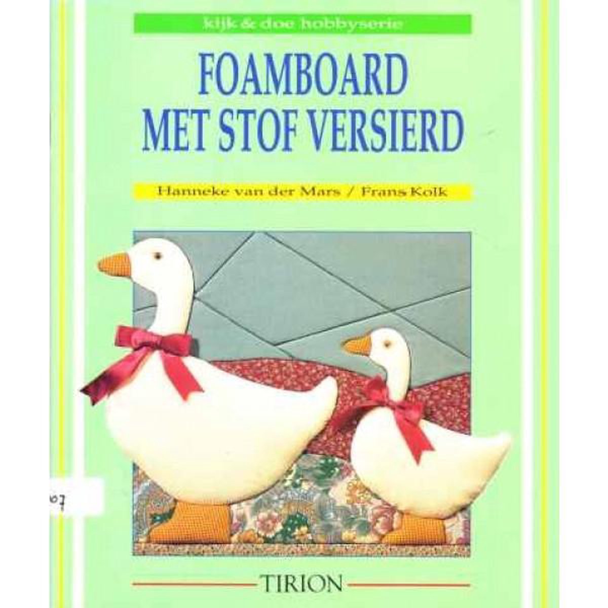 Foamboard met stof versierd / Kijk & doe hobbyserie