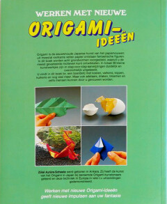 Werken met nieuwe origami-ideeën achterkant