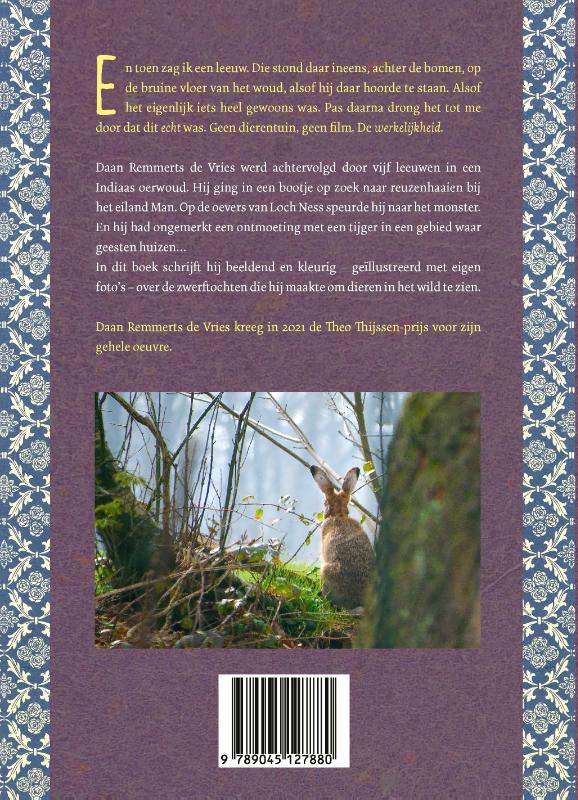 Achter de bomen stond een leeuw Achter de bomen stond een leeuw achterkant