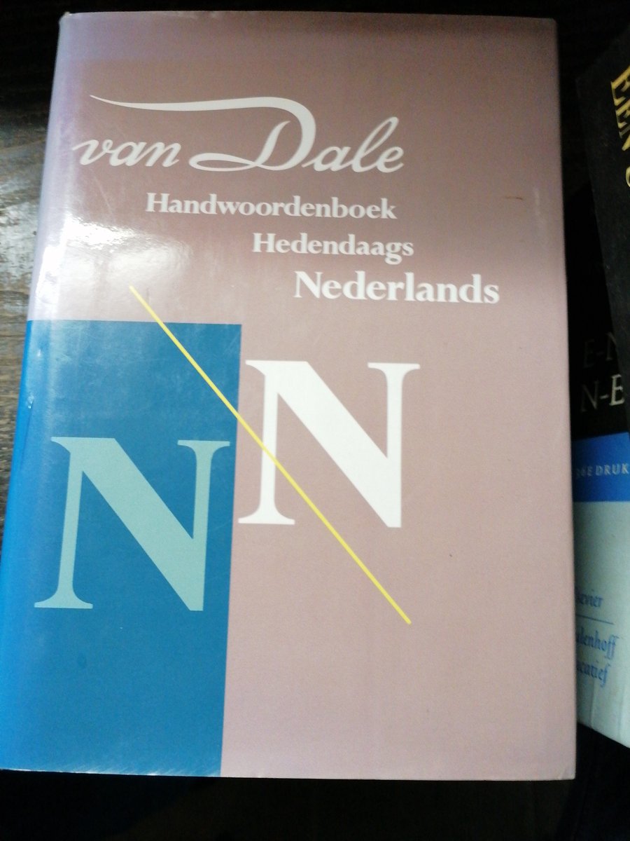 Van Dale handwoordenboek van hedendaags Nederlands