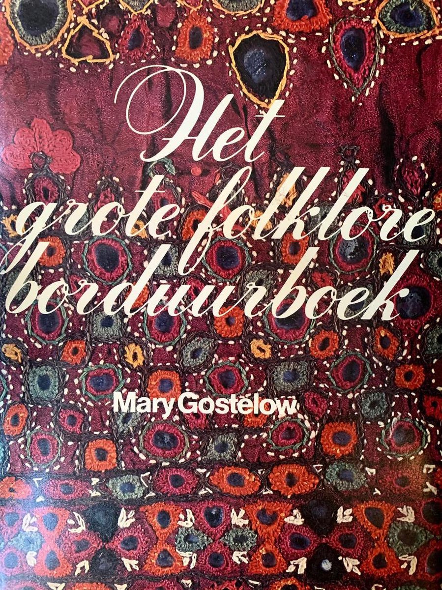 Het grote folklore borduurboek