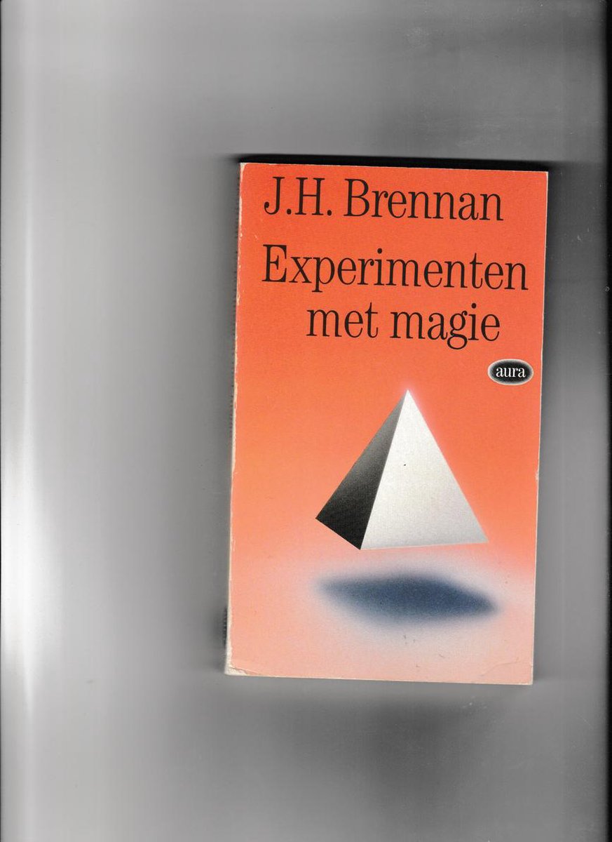 Kate Brennan Experimenten Met Magie thumbnail
