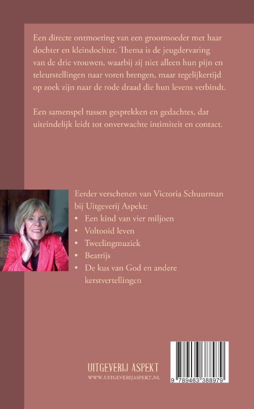 Drie generaties dochters achterkant