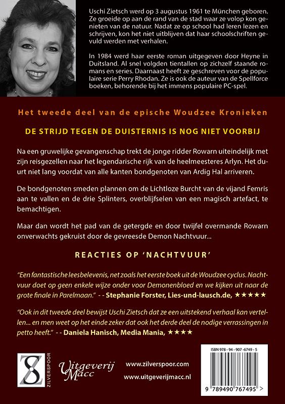 De woudzee kronieken 2 Nachtvuur achterkant