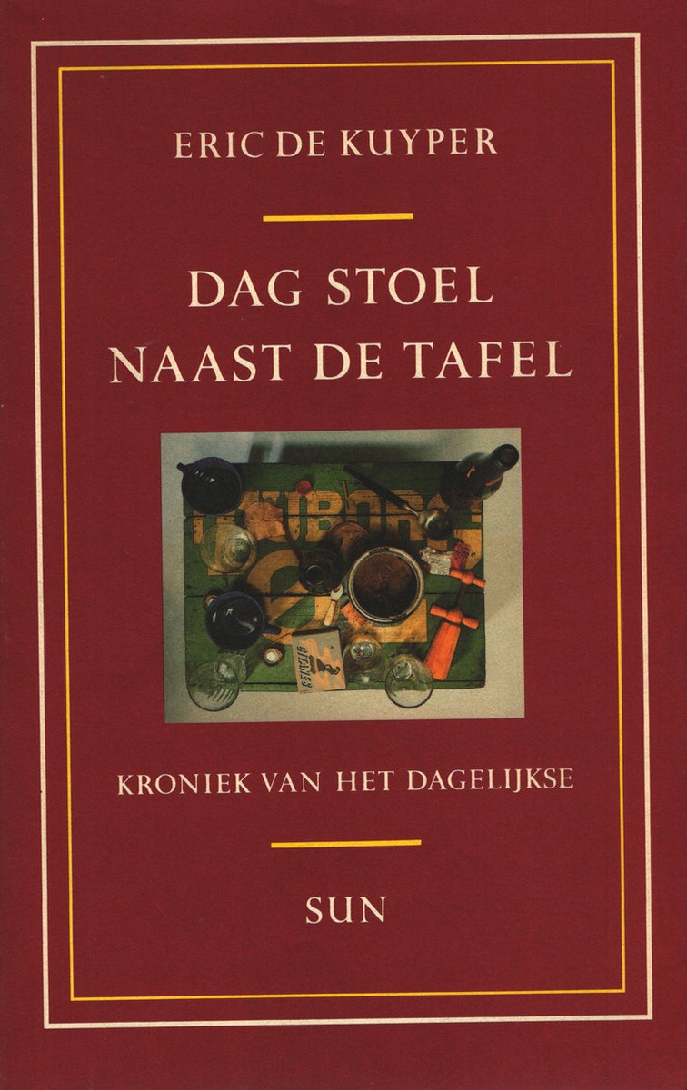 Dag stoel naast de tafel / SUN-literair