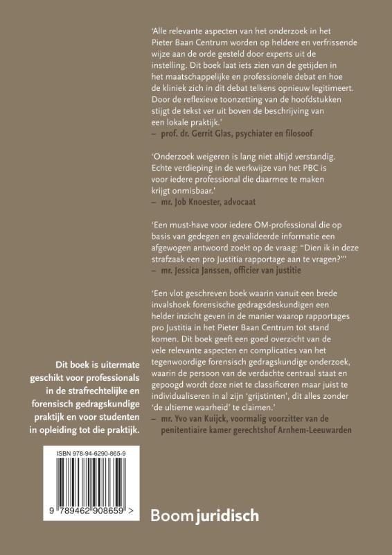 De persoon van de verdachte achterkant