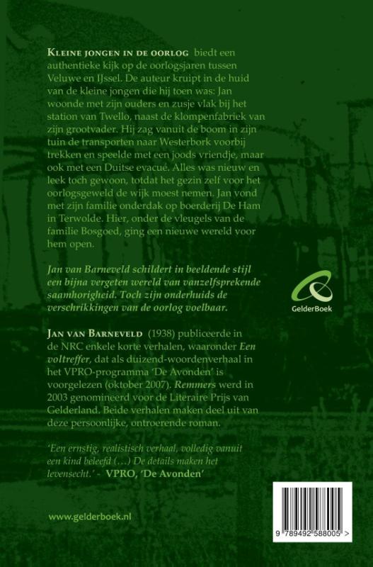 Kleine jongen in de oorlog achterkant