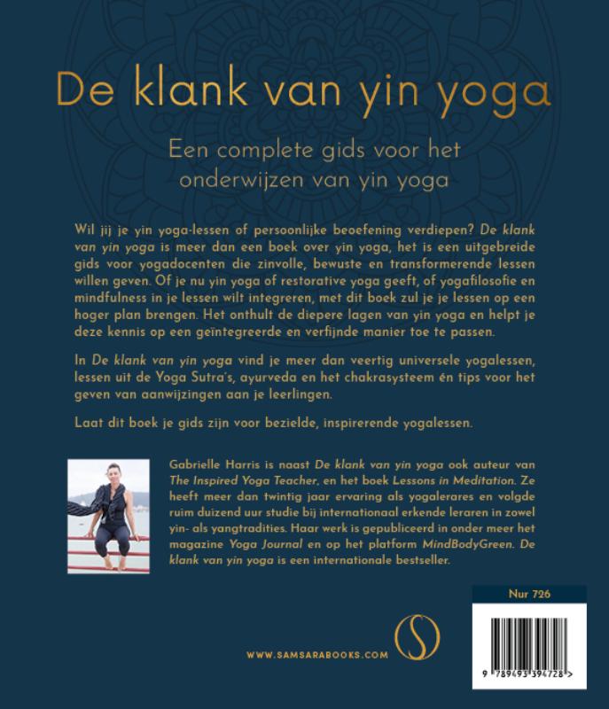 De klank van yin yoga achterkant
