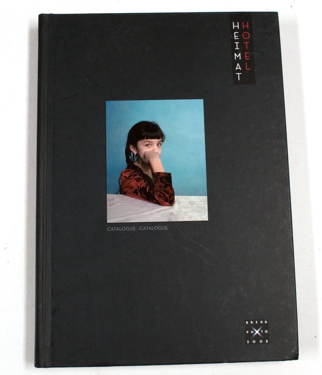 boekenbalie_9789080977648_cover Heimat Hotel